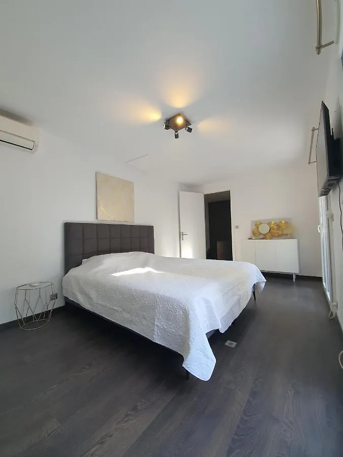 Paradise House 70M2, By Welcome To Cannes Apartment